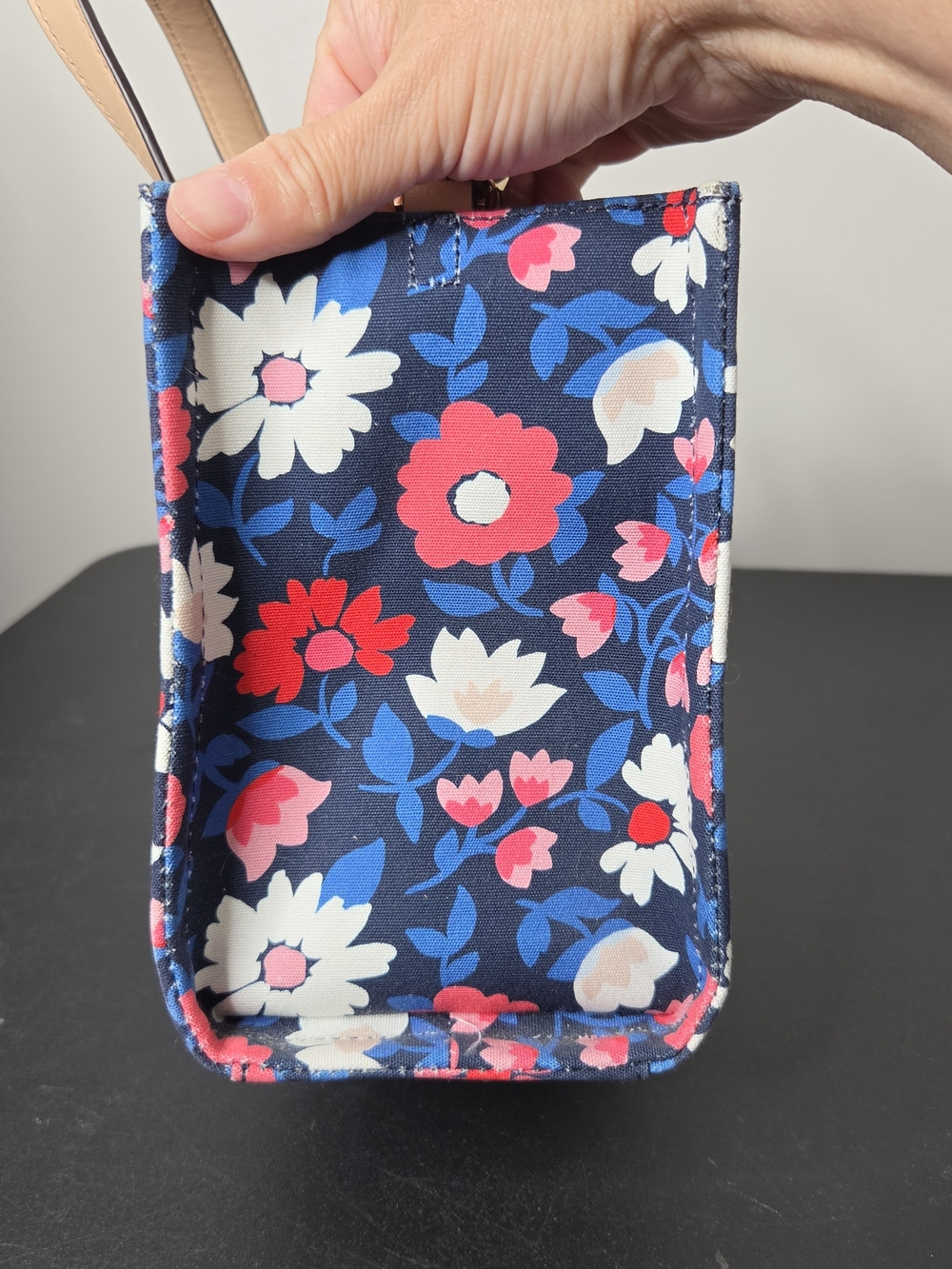 Kate Spade 25th Anniversary Sam Washington Square Small Floral Fabric Tote - Picture 4 of 13